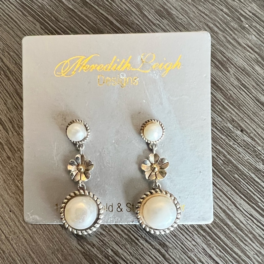 Vintage Pearl and flower accent earrings